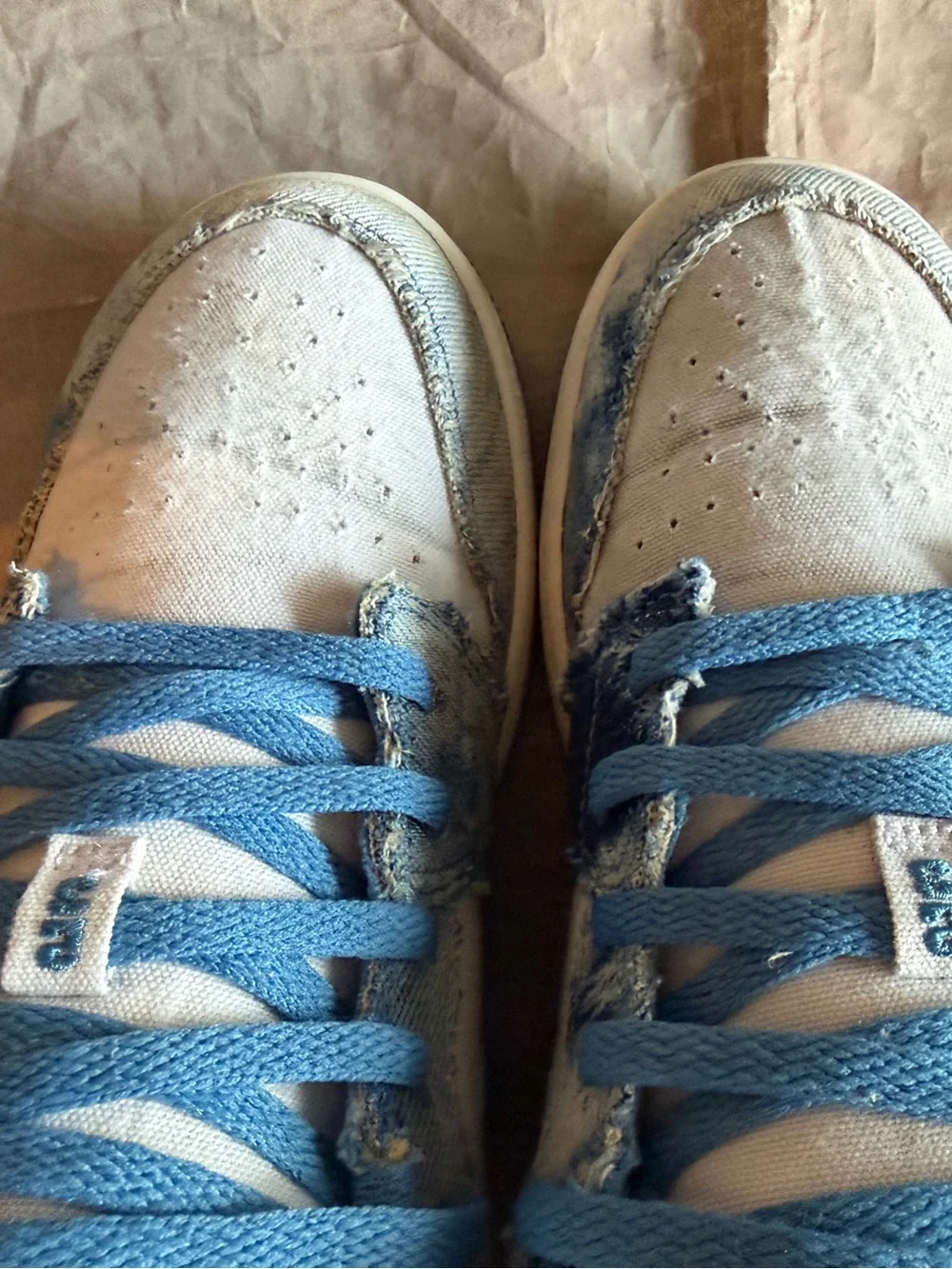Nike Air Jordan Retro 1 Low “Denim” size 7Y